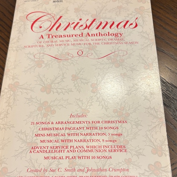 Christmas Treasured Anthology Book - Picture 1 of 6